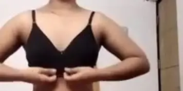 Cute Shy Tamil Thick Ass Girlfriend Stripping on VC for BF