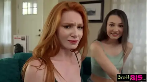 Liz Jordan's Taboo Family Game with Lacy Lennon