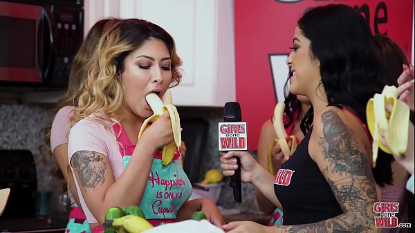 Serena Skye's Solo Pleasure: Vibrator Play