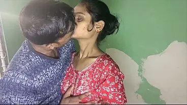 Desi Bhabhi Calls Boyfriend Home for Hard Fuck Scene