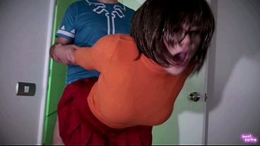 Velma Dinkley &lpar;Full Video&rpar; nerdy girl gets fucked hard at halloween - Sweet Darling