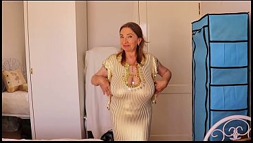 Curious Cougar Gets Big Sexy Surprise in Bedroom Encounter