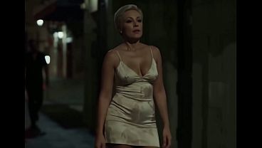MILF Seduction: A Tempting Encounter