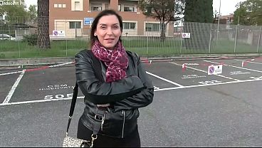 Big Ass Italian Amateur Gets Paid for Hardcore Sex