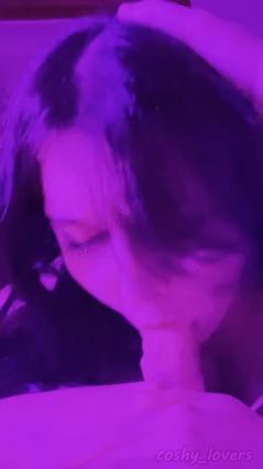 Girl Sucking Pose: Cute and Seductive Short Clip