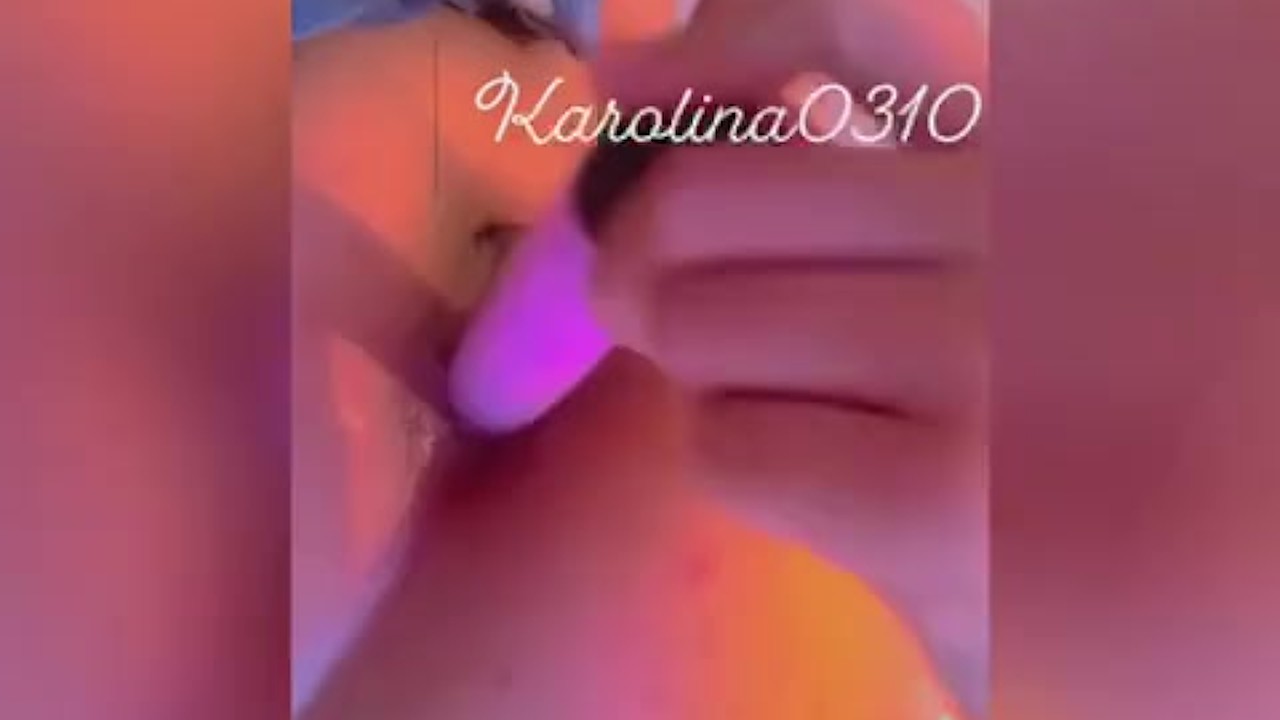 Sultry Anal Play with a Seductive Twist