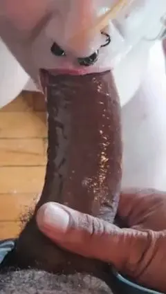 Facial Cumshot with Intense Oral Action