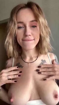 Big Tits Tease: Seductive Fingers & Bouncing Boobs