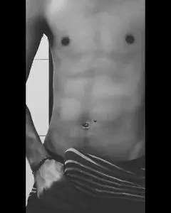 Sexy Solo Performance: Intense Cumshot Action