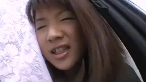 Japanese Babe Unleashes Her Inner Seductress