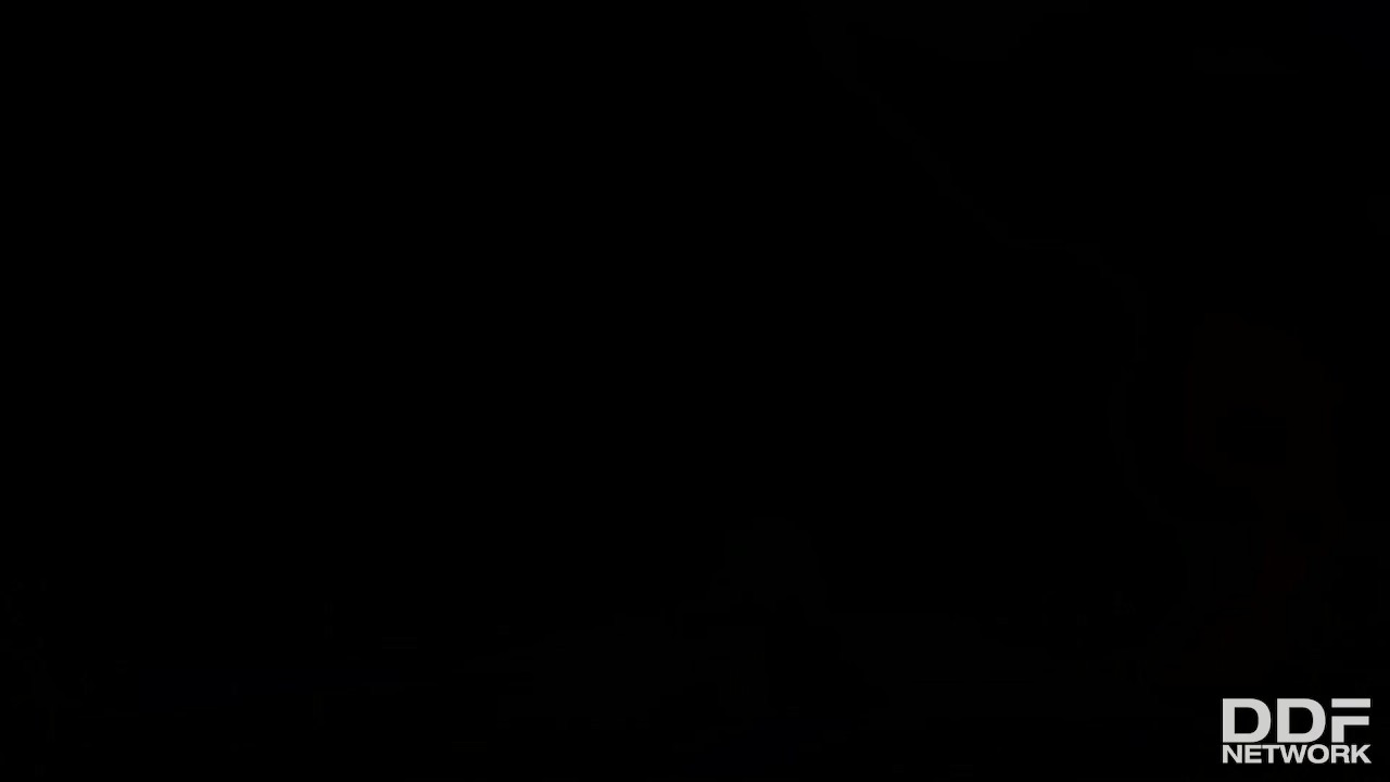 Tiffany Tatum's Solo Masturbation Show