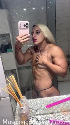 Giantess Female Bodybuilder Fantasy Unleashed