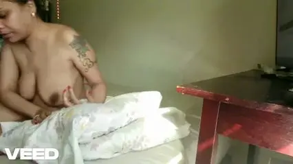 Solo Beauty Shines in Honey Bun Color Pussy Complexion