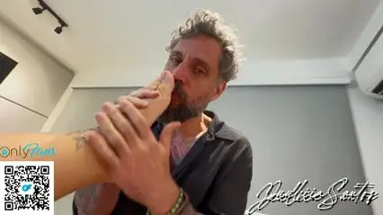 Foot Fetish Delight with Loirinha Rabuda