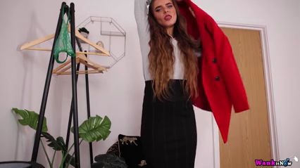 Teasing in Skirts: Furious Masturbation Action