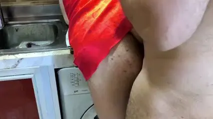 Saudi Arabian Adult Encounter in the Kitchen