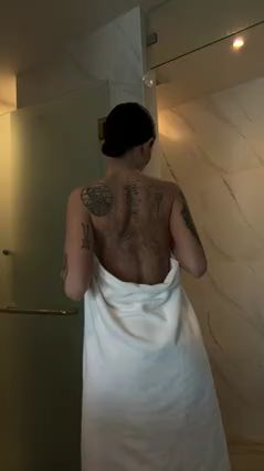 Horny Mood Takes Over in This Seductive Clip