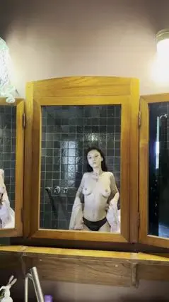 Sensual YouPorn Tease in 25 Seconds