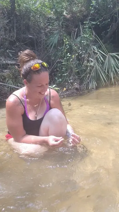 Vacation Vixen: Public Springs Interview Gone Wrong