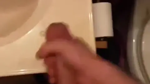Sensual Cum Play Experience Unfolds in 32 Seconds