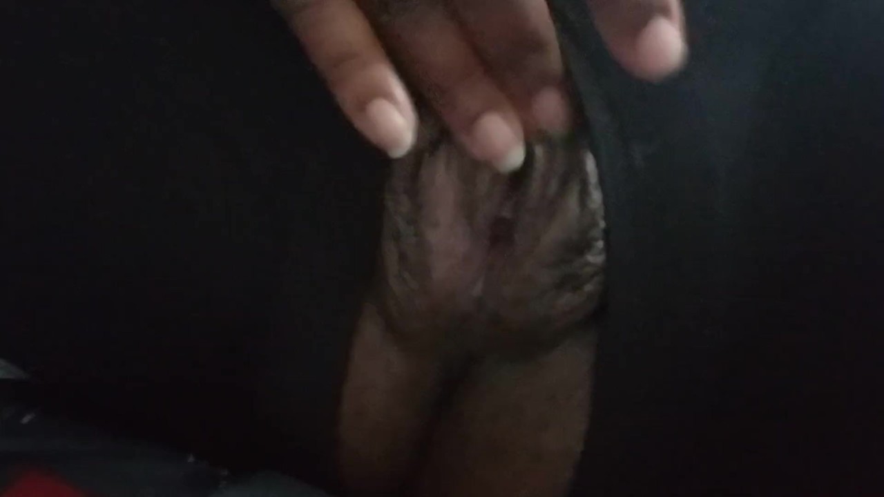 Clit Rubbing and Moaning: Intimate Solo Play