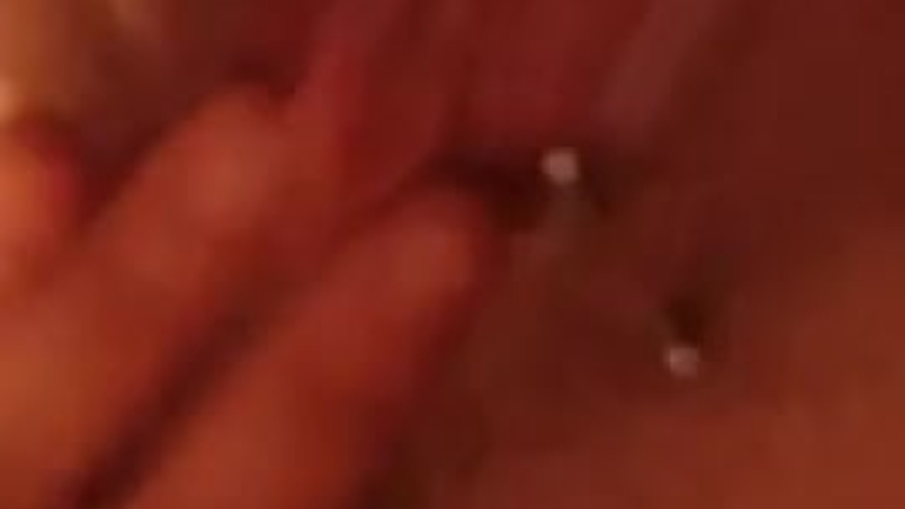 Pussy Play Gets Wet and Wild