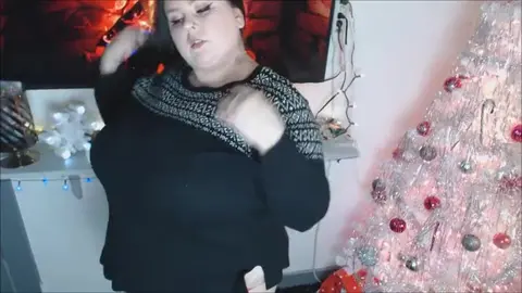 Daytona Hale's Sultry BBW Tease in Tight Sweater
