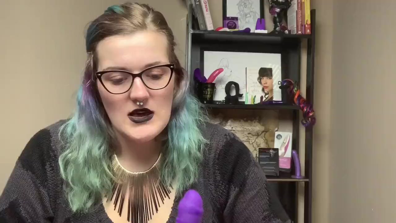 Exploring Fun Factory G5 Tiger Sex Toys with Dildoqueen