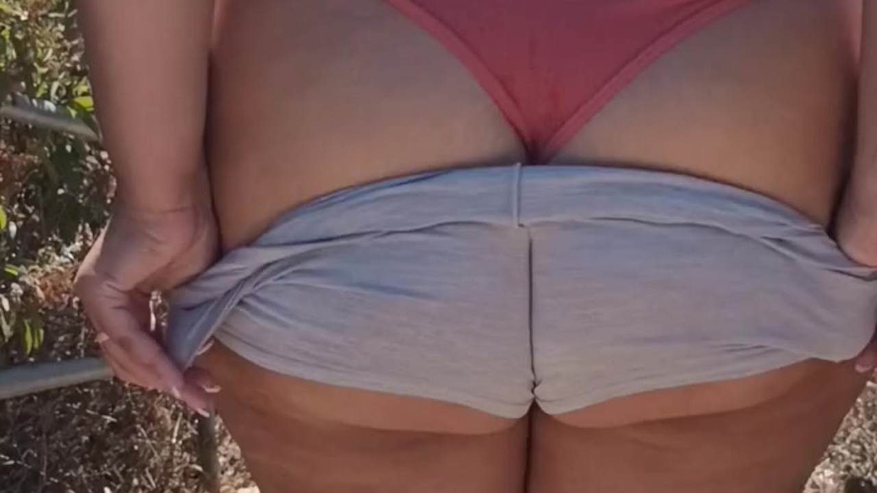 Voyeur's Delight: Bbw Wife Exposes Herself in Public