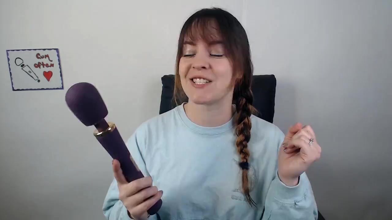 Nomi Tang Wand Massager Review & Demonstration
