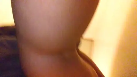 Anal Plug Action Unleashed in 1:25 Minutes