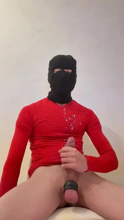 Italian Cumshot Explosion in 23 Seconds