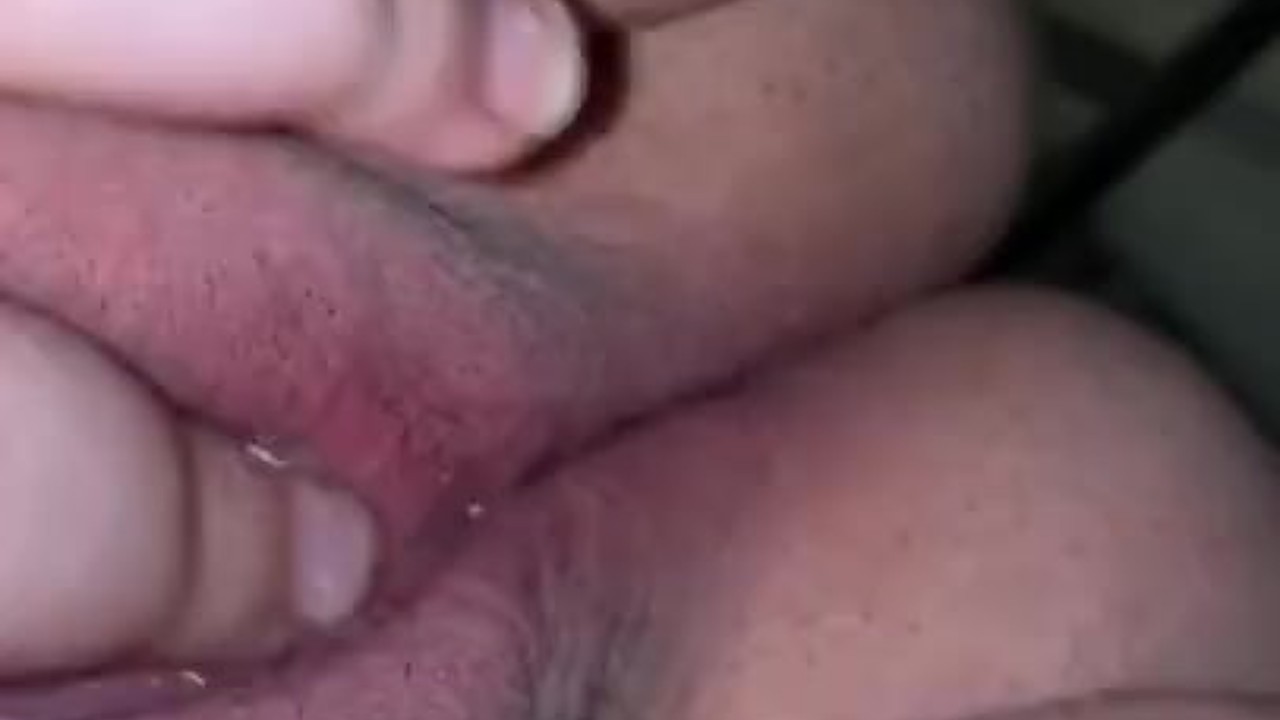 Sultry Wet Pussy Tease in 24 Seconds