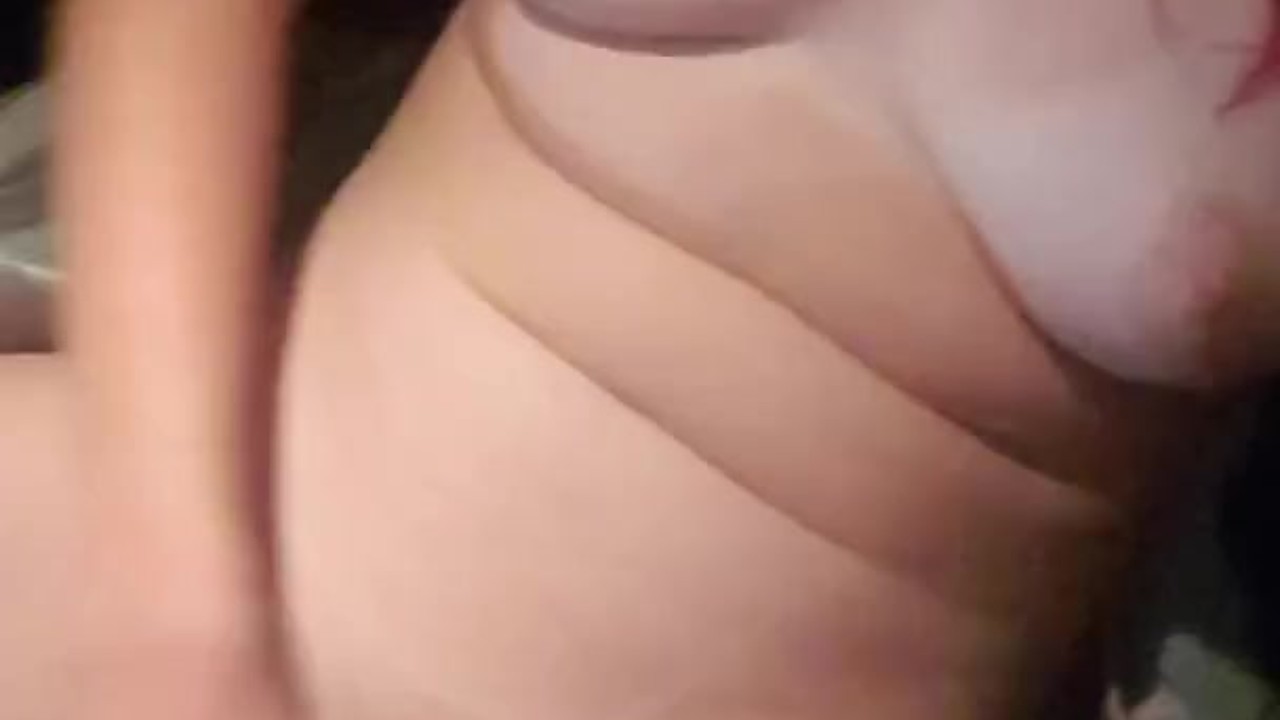 Solo Car Sex: Naughty Girl Gets Off Alone