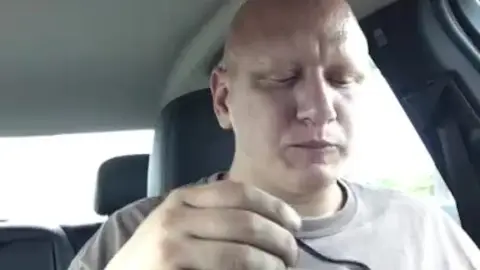 Piggy's Sweet Car Ride: Cake Eating Fun