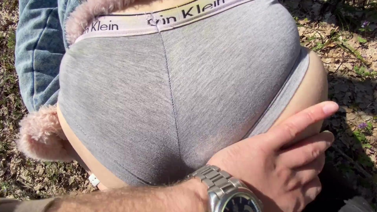 Big Booty Brunette Gets Naughty in the Woods