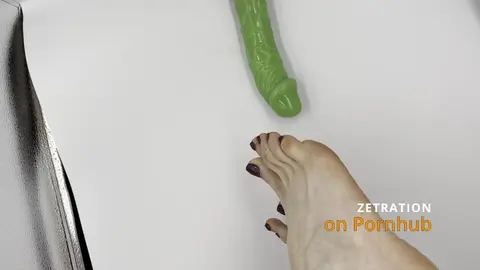 Russian Footjob Delight with Long Pedicure