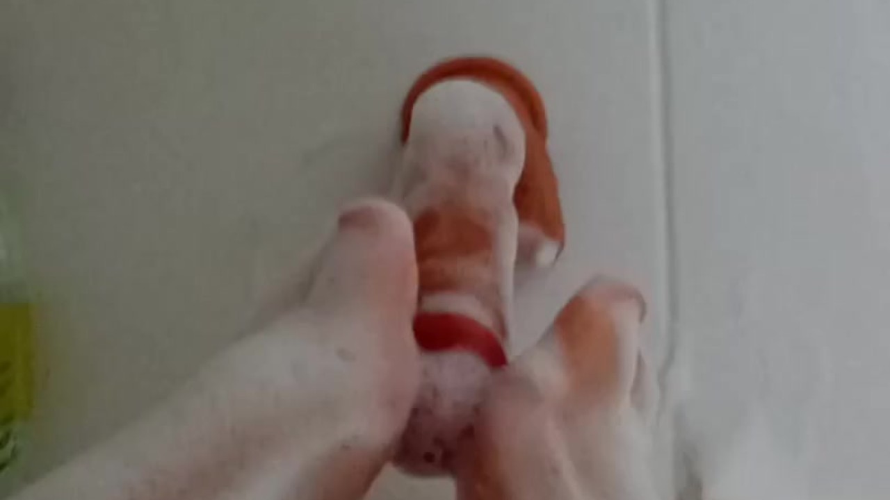 Vasca da Bagno Sex Toys: A Quick Peek