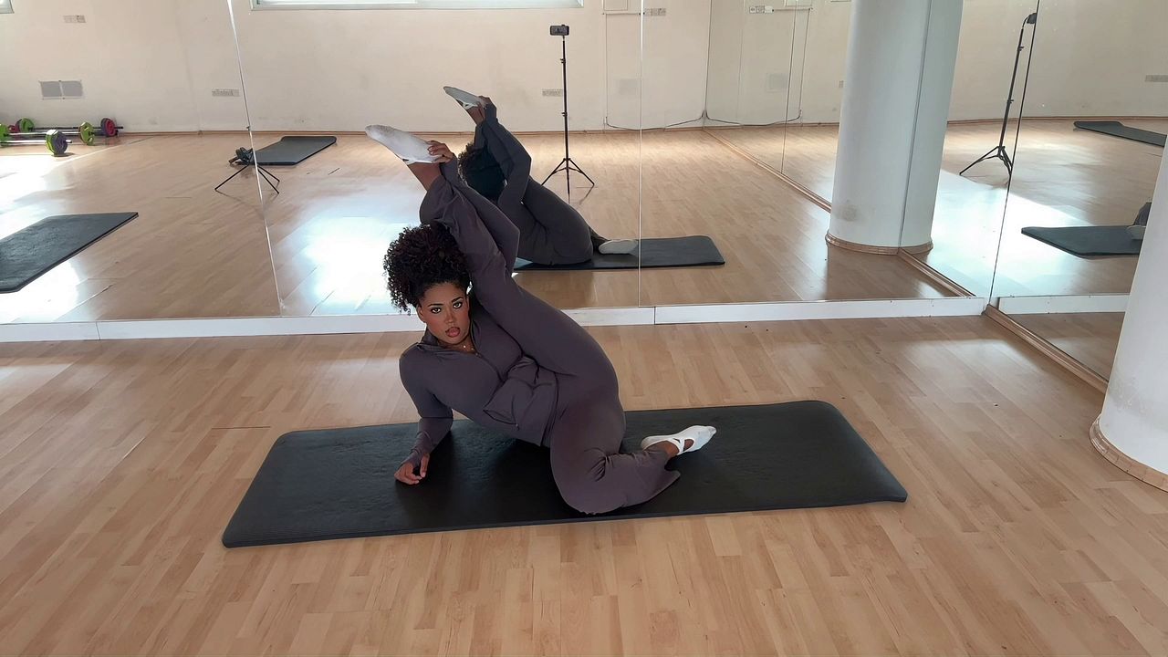 Spicy Stretching and Yoga in a Public Gym 🥵
