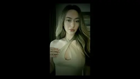 Lace & Freckles Seduction in 8 Seconds