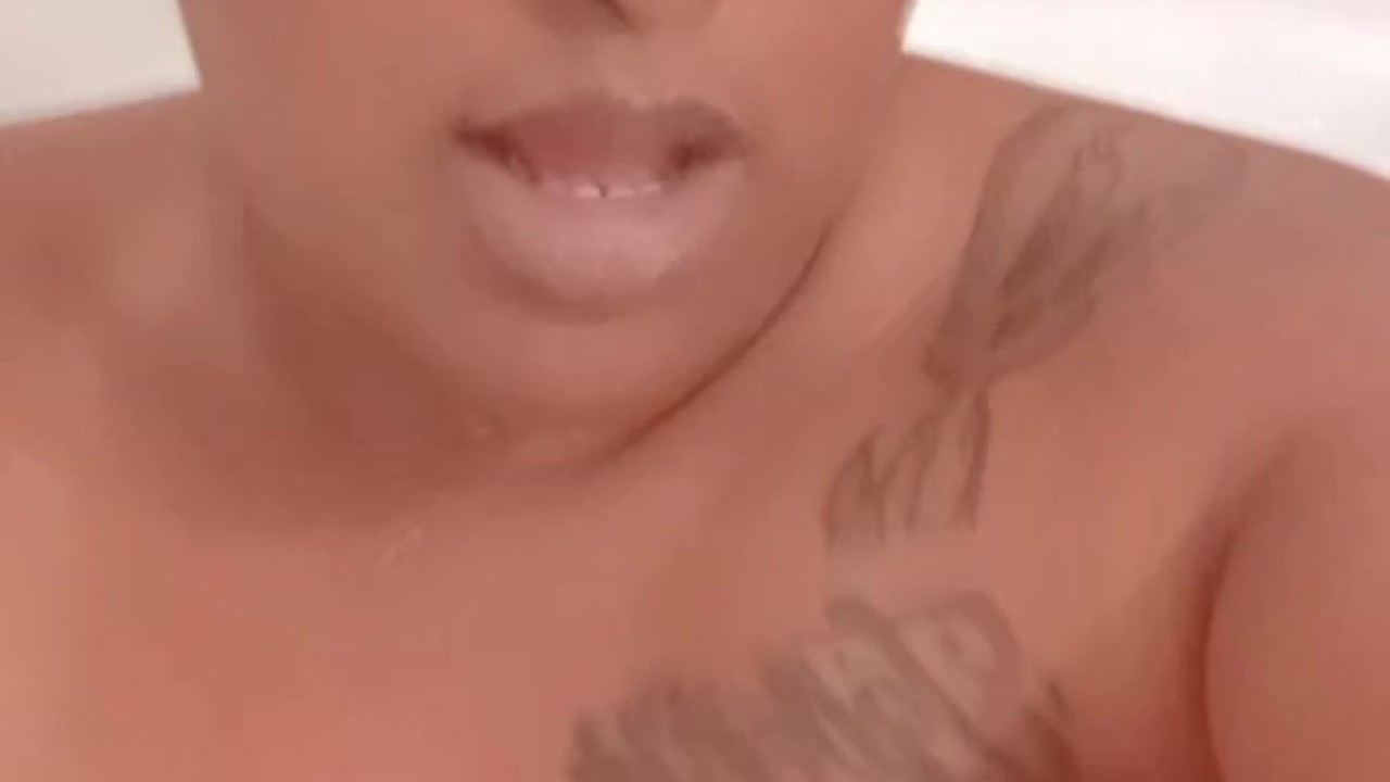 TITTIES 🤤🤤🤤