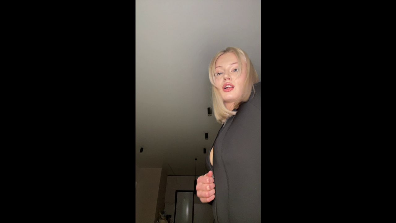 Need to Sit on Your Face, Daddy 😊 – Hot Daddy-Child Roleplay