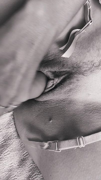 Hot MILF Teases Her Wet Pussy with Firm Phallus – HD