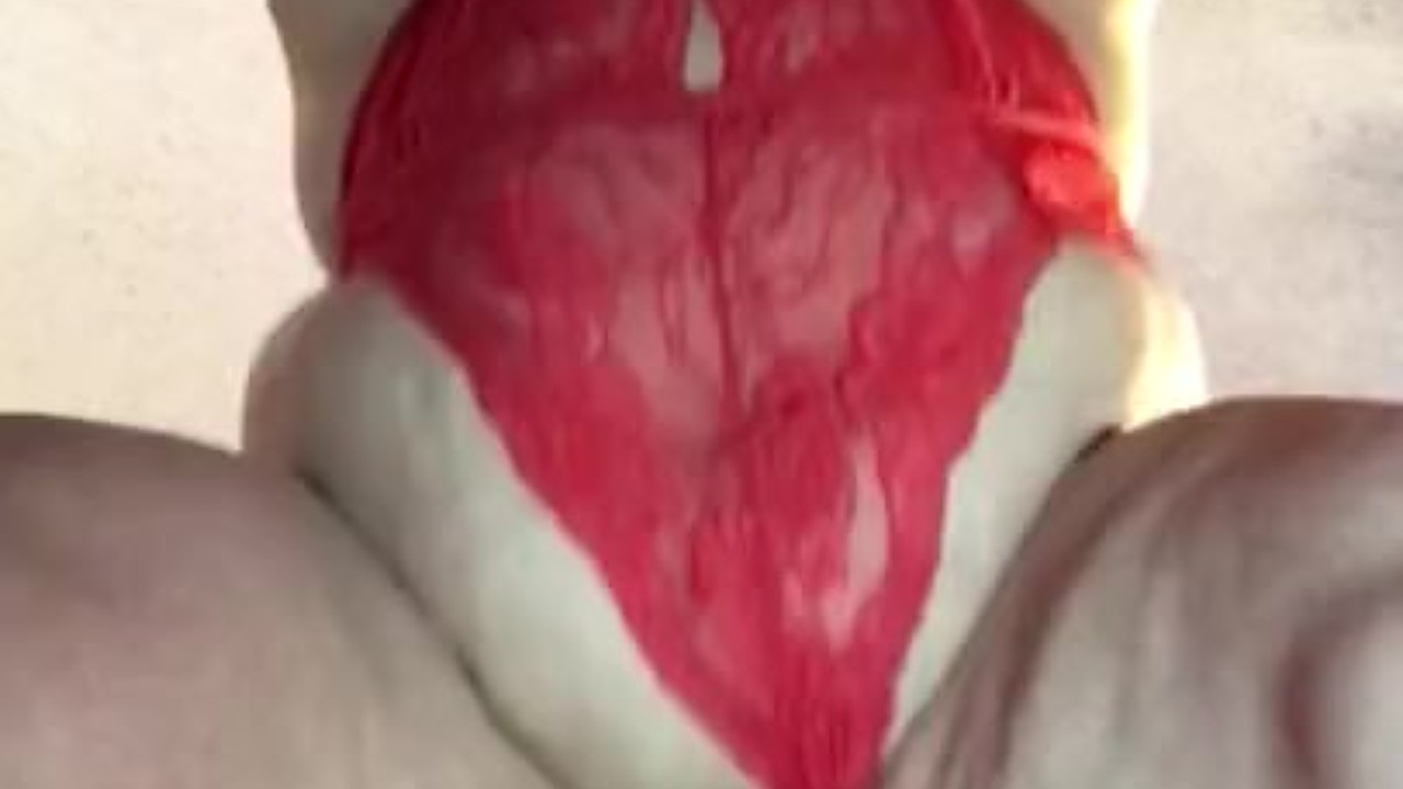 Plump Mature Amateur Fucks Doggystyle in Homemade Scene